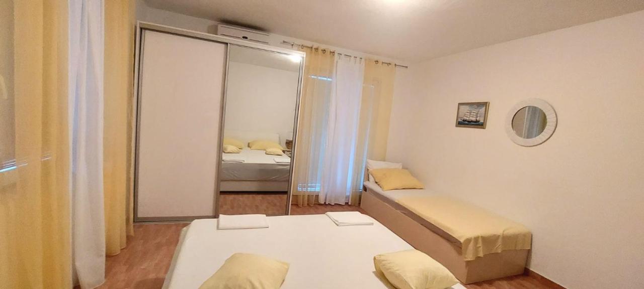 Apartments Mestral Baska Voda Exterior photo